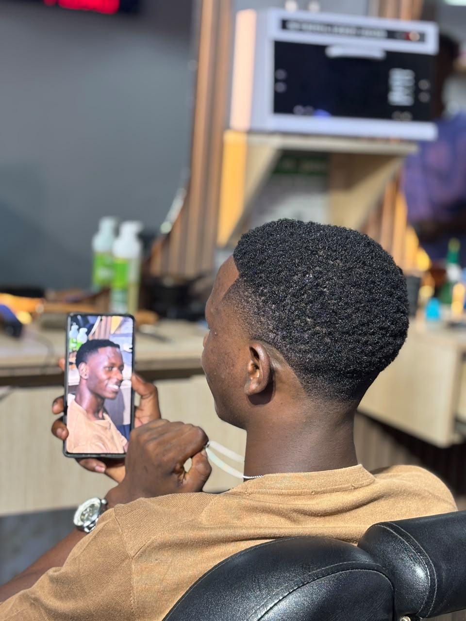 Taper fade by Cutzbynassib_✂️ in Mombasa