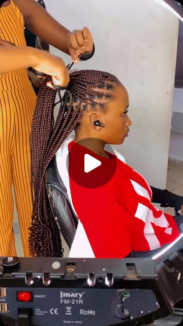 Knotless braids